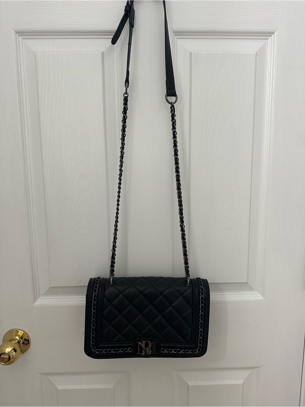 Quilted Black Chain-Shoulder Bag by